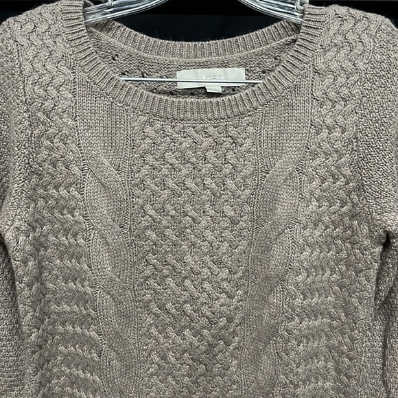 Loft- brown crewneck sweater with 3/4 length sleeves - Picture 11 of 12